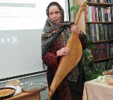 В семье Сулеймановых хранят аварский национальный инструмент – пандур.