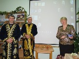 В семье Мироновых чтут традиции узбекского народа. Помимо приготовления национальных блюд, есть даже национальные костюмы.